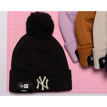 Beanie New Era MLB Womens Metallic Pom Beanie New York Yankees Pastel Purple One Size Lyserød | 60364280, 1