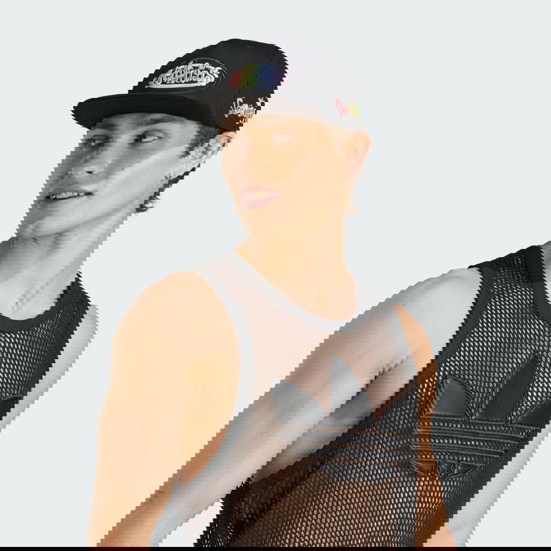 Kasket adidas Performance Jeremy Scott Pride Fitted Cap Sort | JW8026, 0