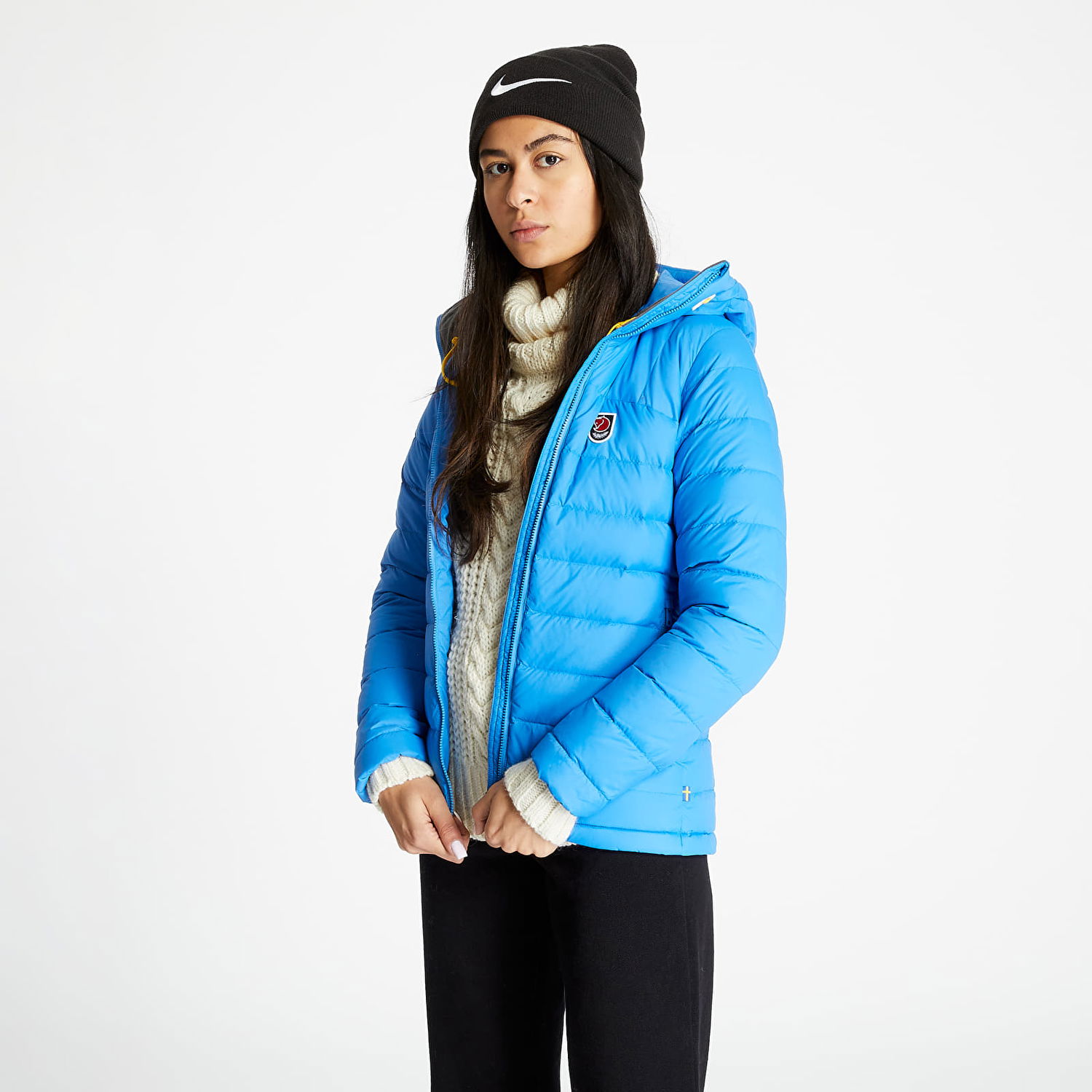 Puffer jakke FJÄLLRÄVEN Pack Down Insulated Hooded Jacket Blå | F86122-525, 0