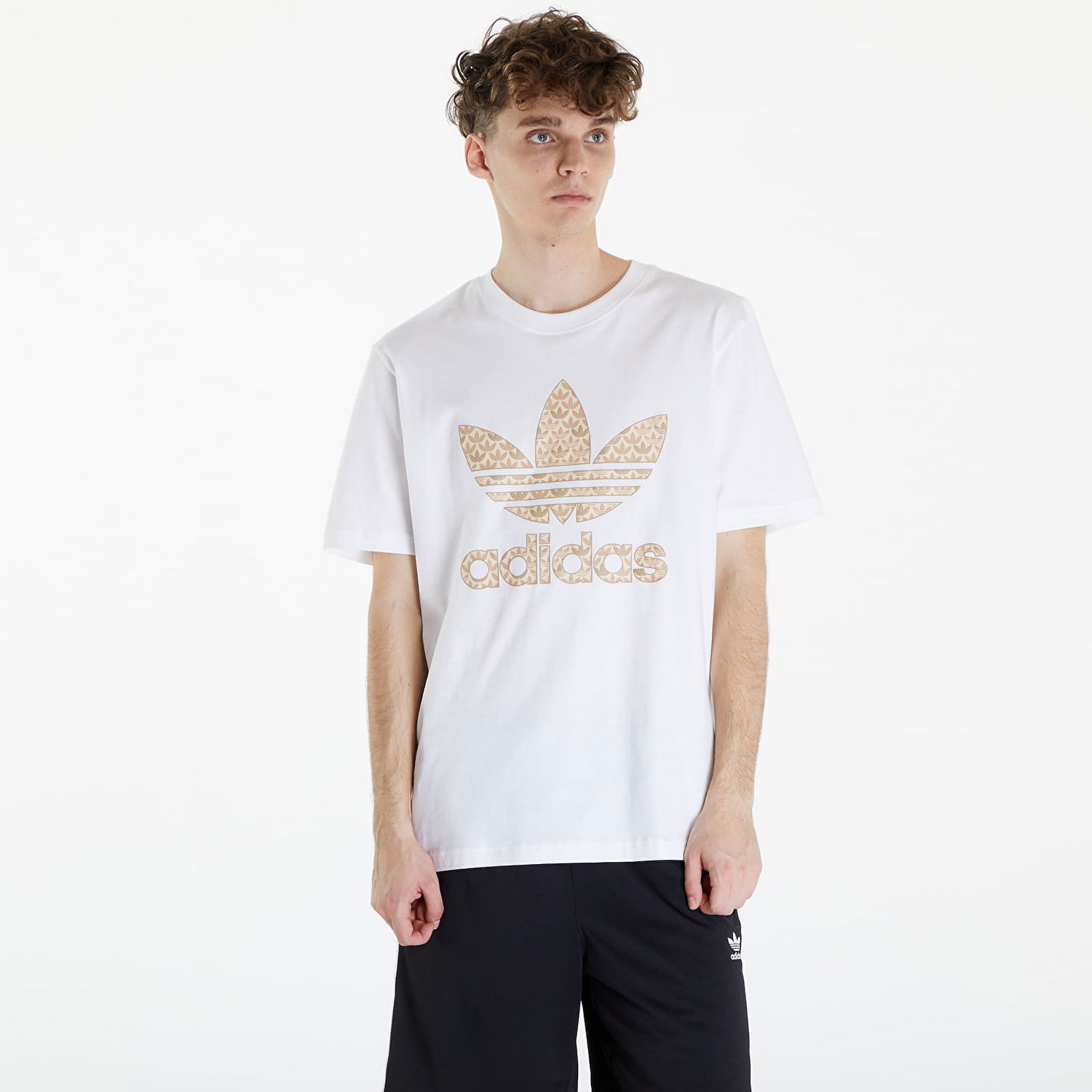 T-shirt adidas Originals Classic Monogram Graphic Short Sleeve Tee White/ Sand Strata Hvid | IS0261, 0
