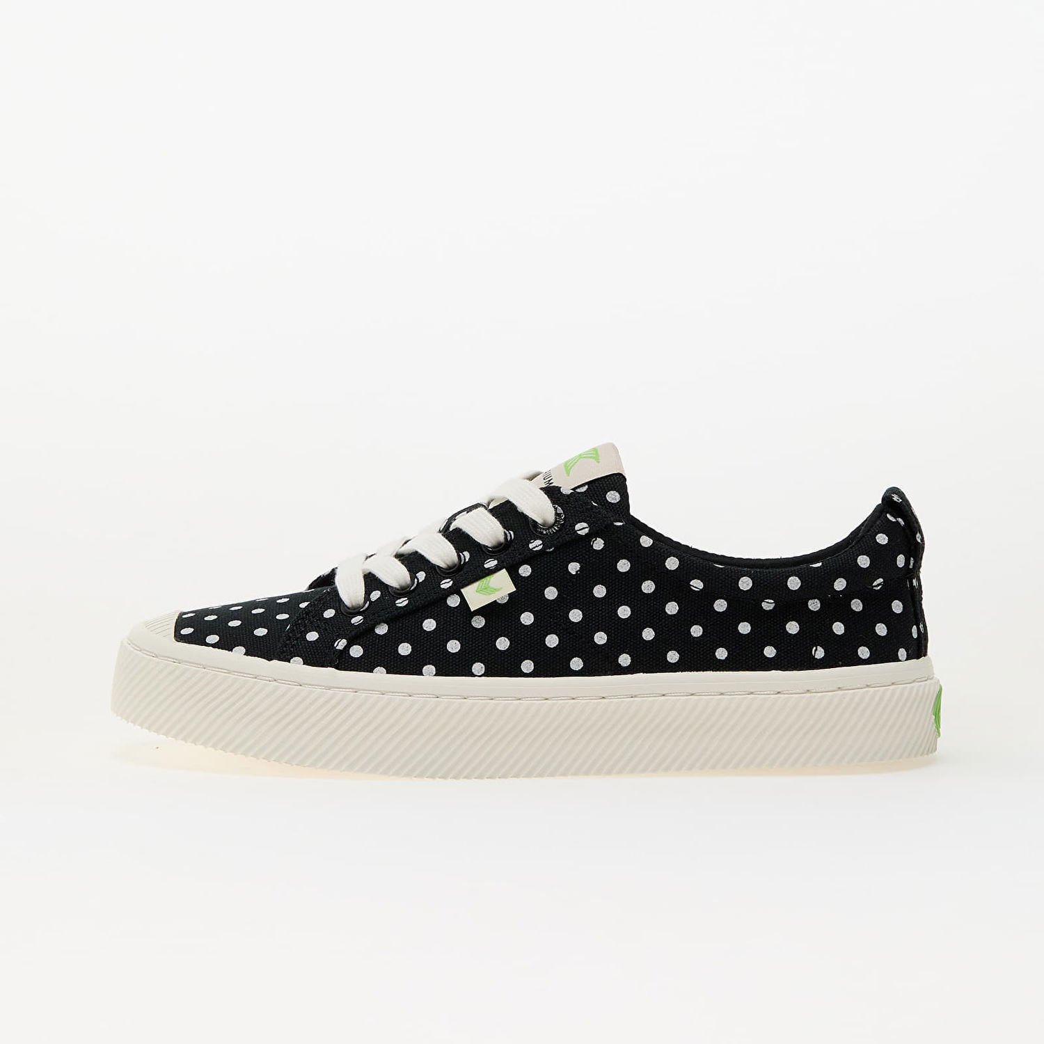Sneakers og sko Cariuma Oca Low Black Polka Dots Sort | 100103B17 M, 0