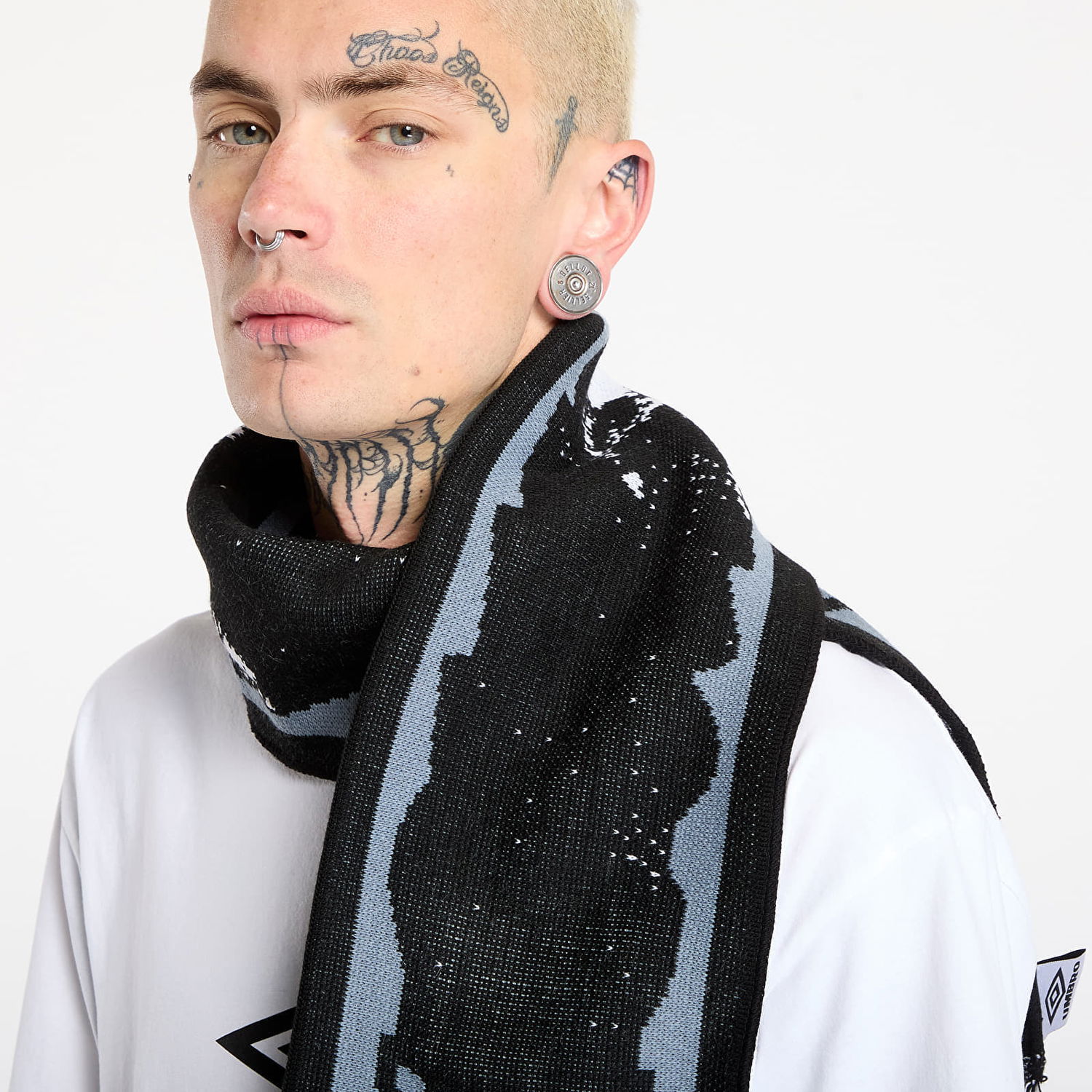Tørklæde Umbro Cult Unity SPYCAM Scarf Flerfarvet | UBMW232YA11 BLK0028, 1