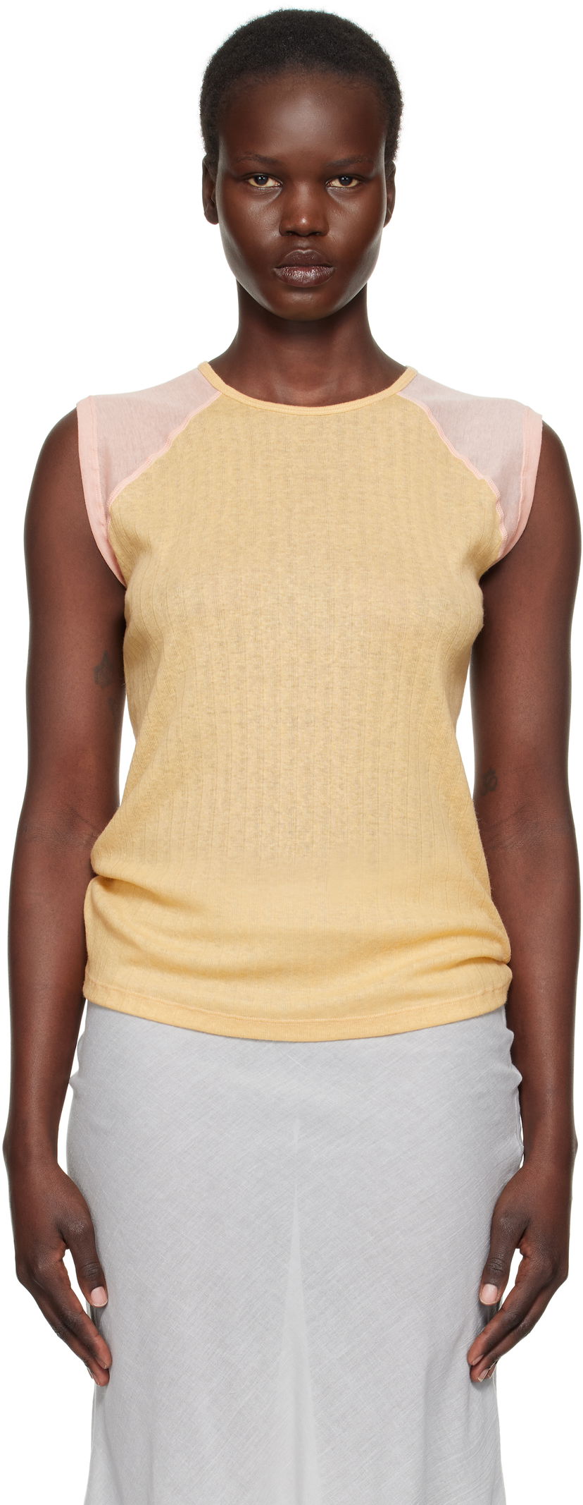 Tanktop Baserange Baserange Gene Sleeveless Top Gul | TOGNT-LW-SP25