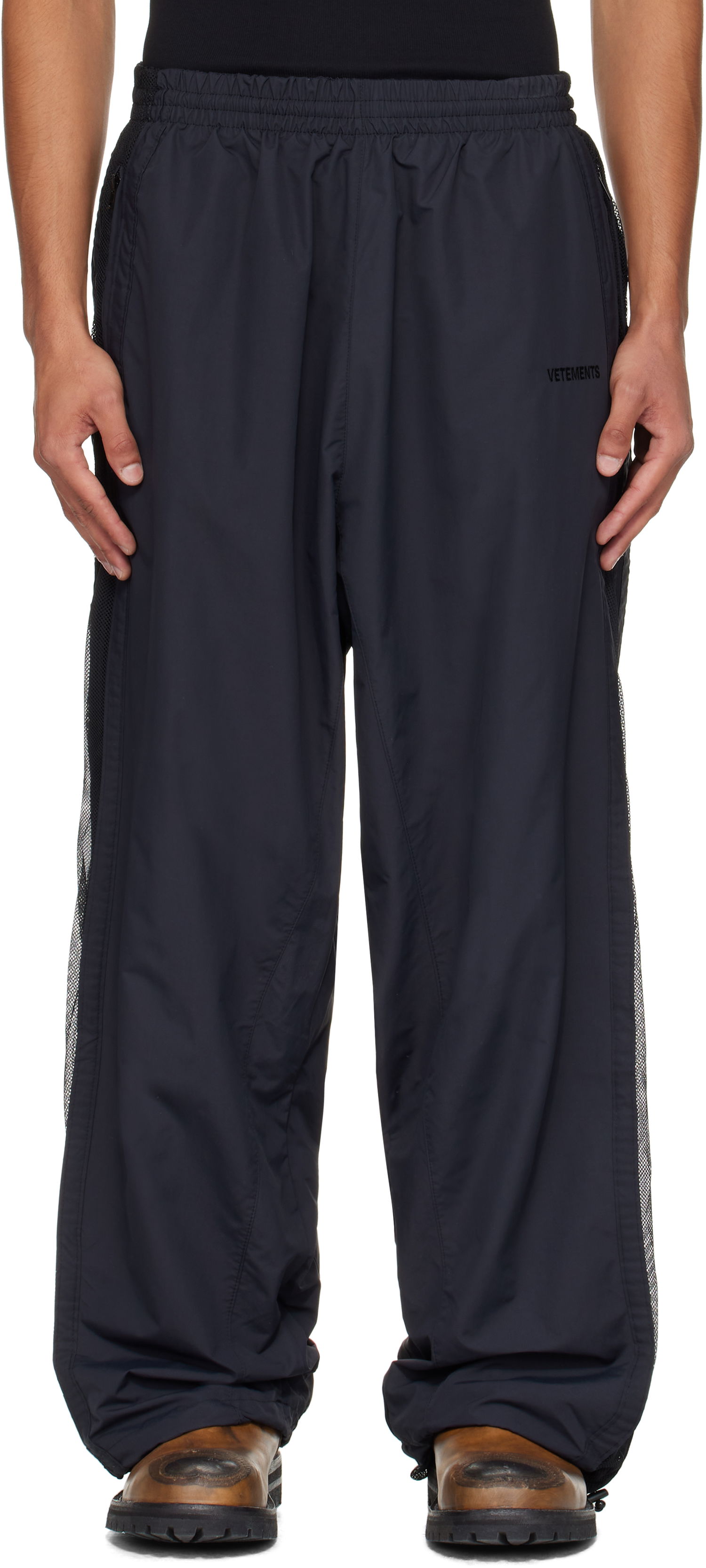 Joggingbukser VETEMENTS VETEMENTS Mesh Panel Track Pants Sort | UH76GP700B, 0