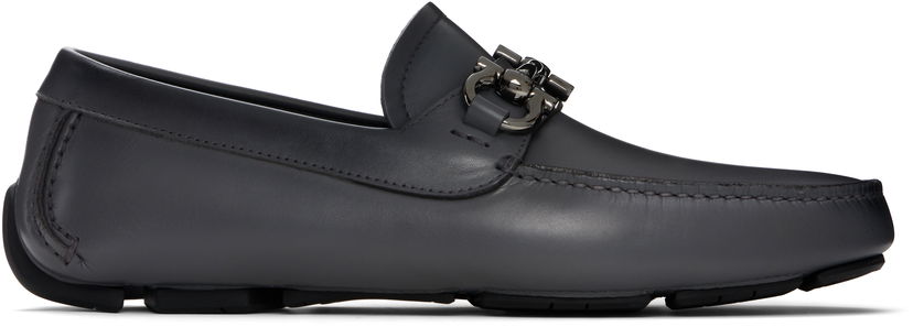 Sneakers og sko FERRAGAMO Salvatore Ferragamo Gancini Ornament Driver Loafers Grå | 778797
