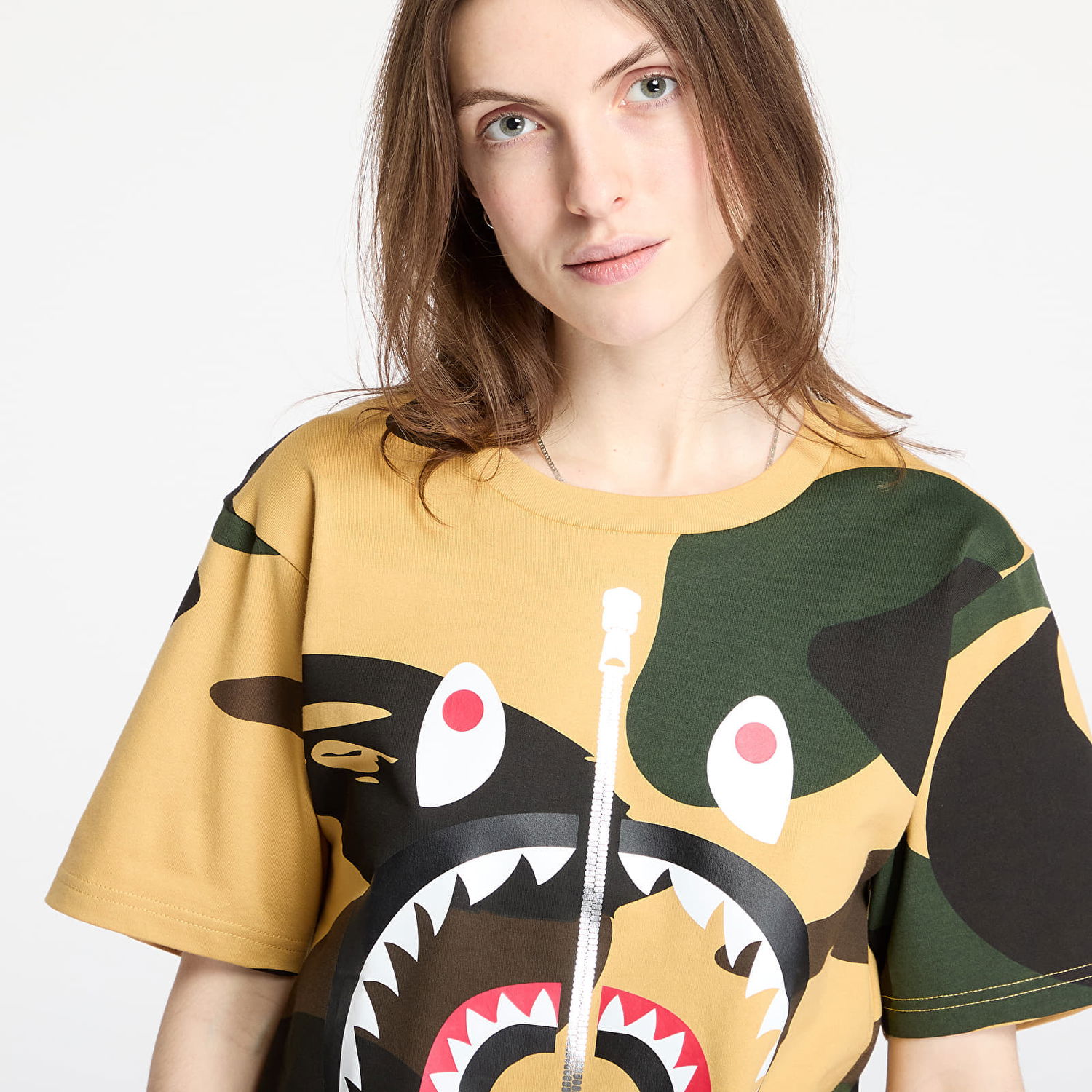T-shirt BAPE A BATHING APE Giant 1St Camo Shark Graphic Tee Gul | 001CSL301011MYEL, 1