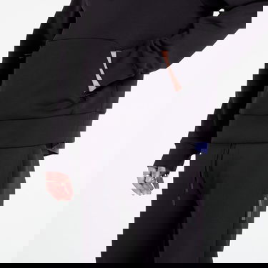 Sweatshirt On Running Focus Tech Hoodie Sort | 1MF30290553, 1