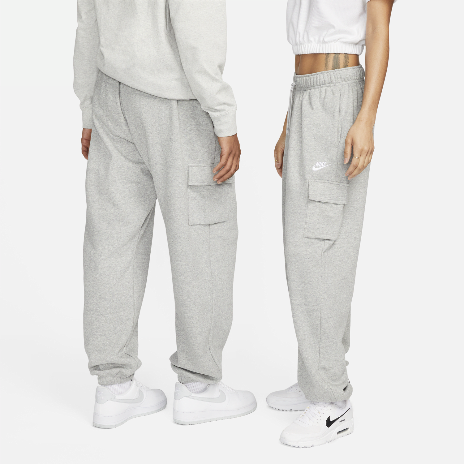 Joggingbukser Nike Sportswear Club Fleece Mid Rise Oversized Cargo Tracksuit Bottoms Grå | DQ5196-063, 1