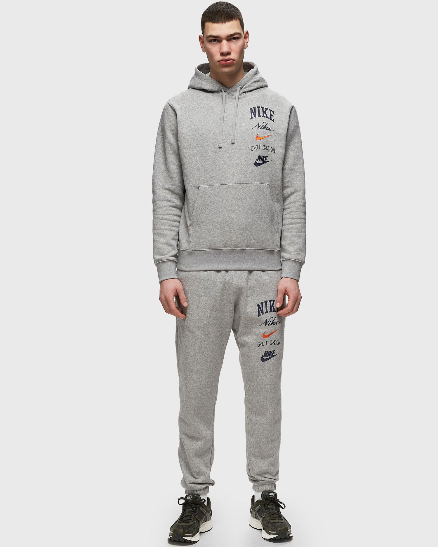 Joggingbukser Nike Club Fleece Cuffed Pant Grå | FN2643-063, 1