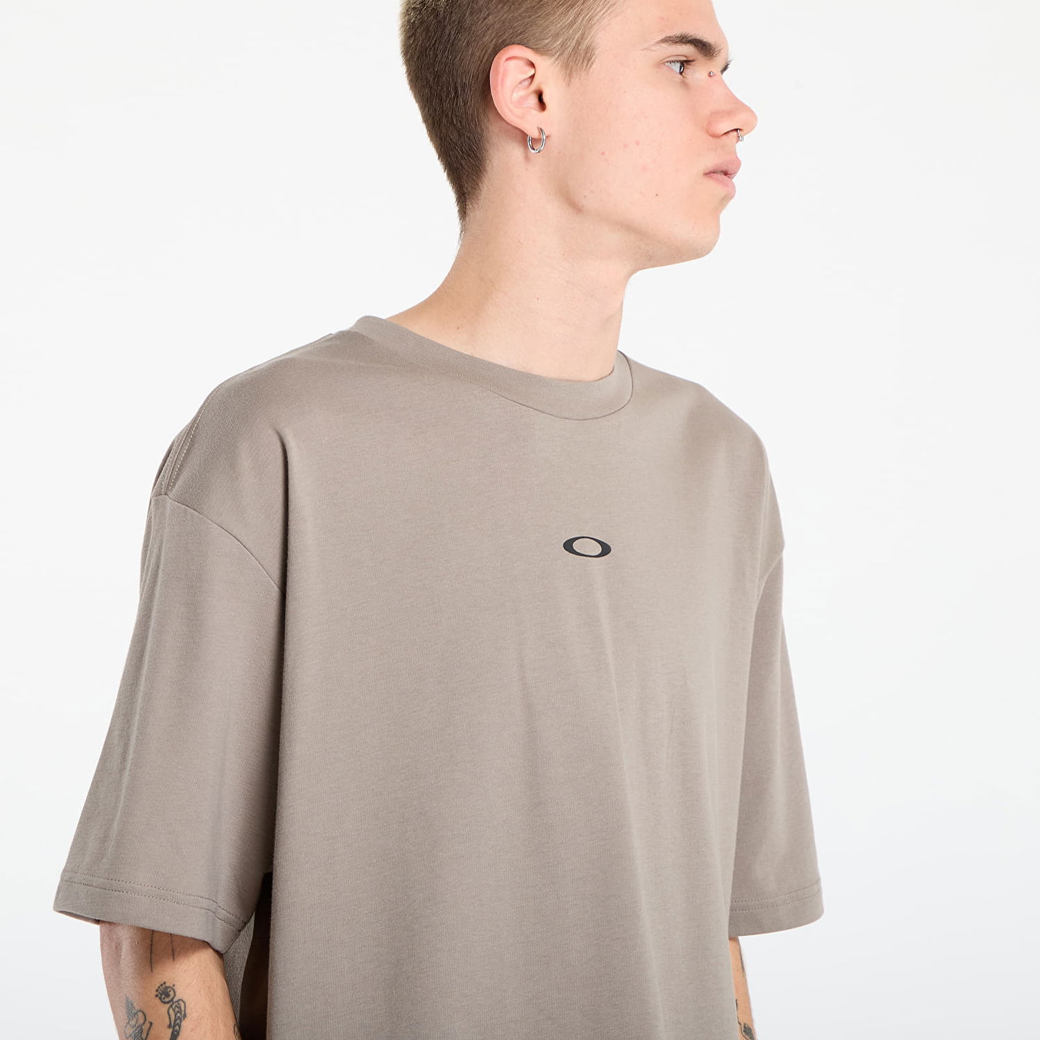 T-shirt OAKLEY Oakley Enhance QDC Grip 4.0 Short Sleeve T-Shirt Grå | FOA407663-881, 1