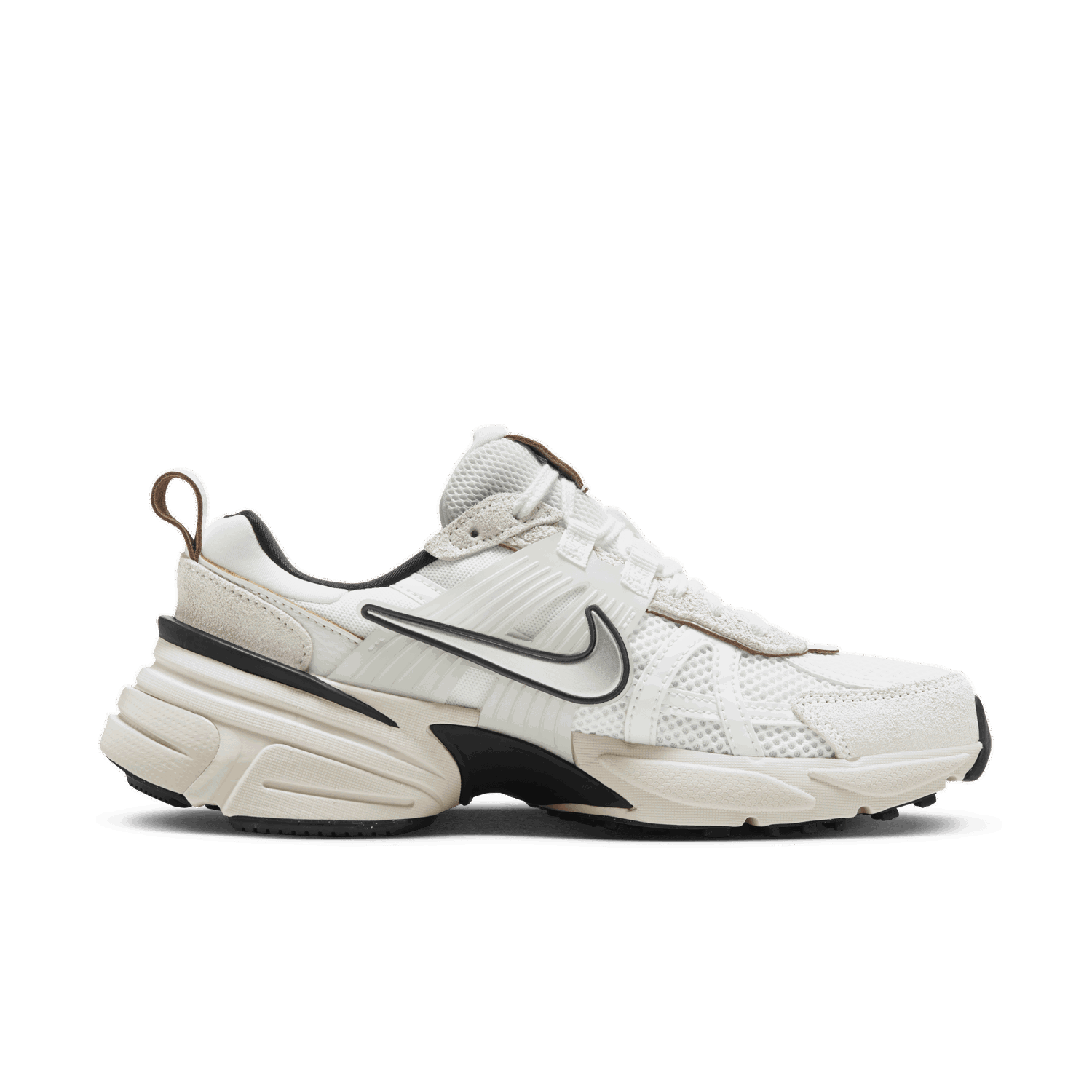 Sneakers og sko Nike V2K Run Summit White Light Orewood Brown (Women's) Beige | FN6703-100, 1