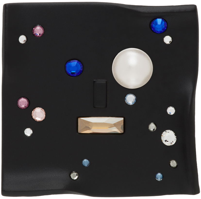 Stift ADER ERROR Black Crystal-Embellished Wavy Brooch Sort | BMSWSSJW0904BK
