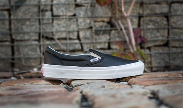 Sneakers og sko Vans OG Classic Slip-On VLT Sort | VN000UDF1NS, 2