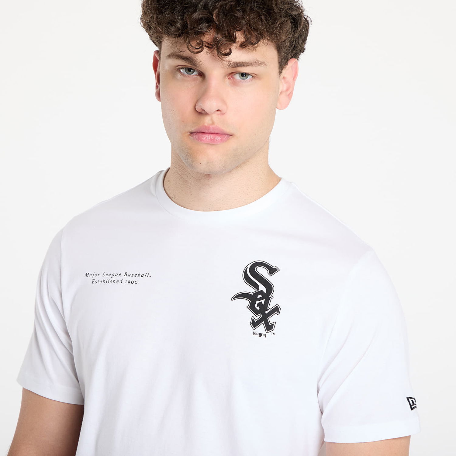 T-shirt New Era New Era Chicago White Sox Arch Graphic Regular Fit Tee Hvid | 60667712, 1