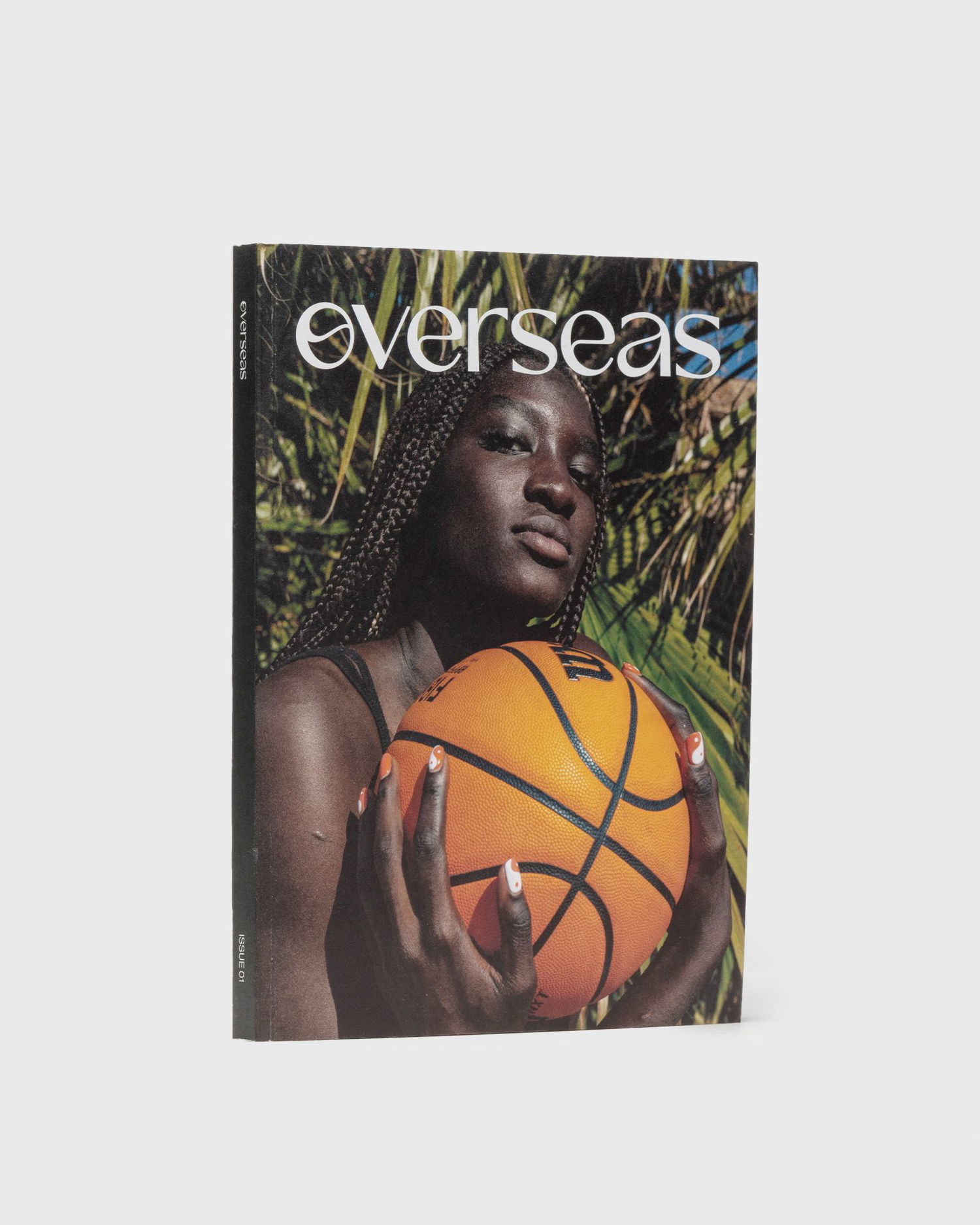 Bog og blad gestalten Books Overseas Magazine - Issue 01 Flerfarvet | 9791221003130, 0