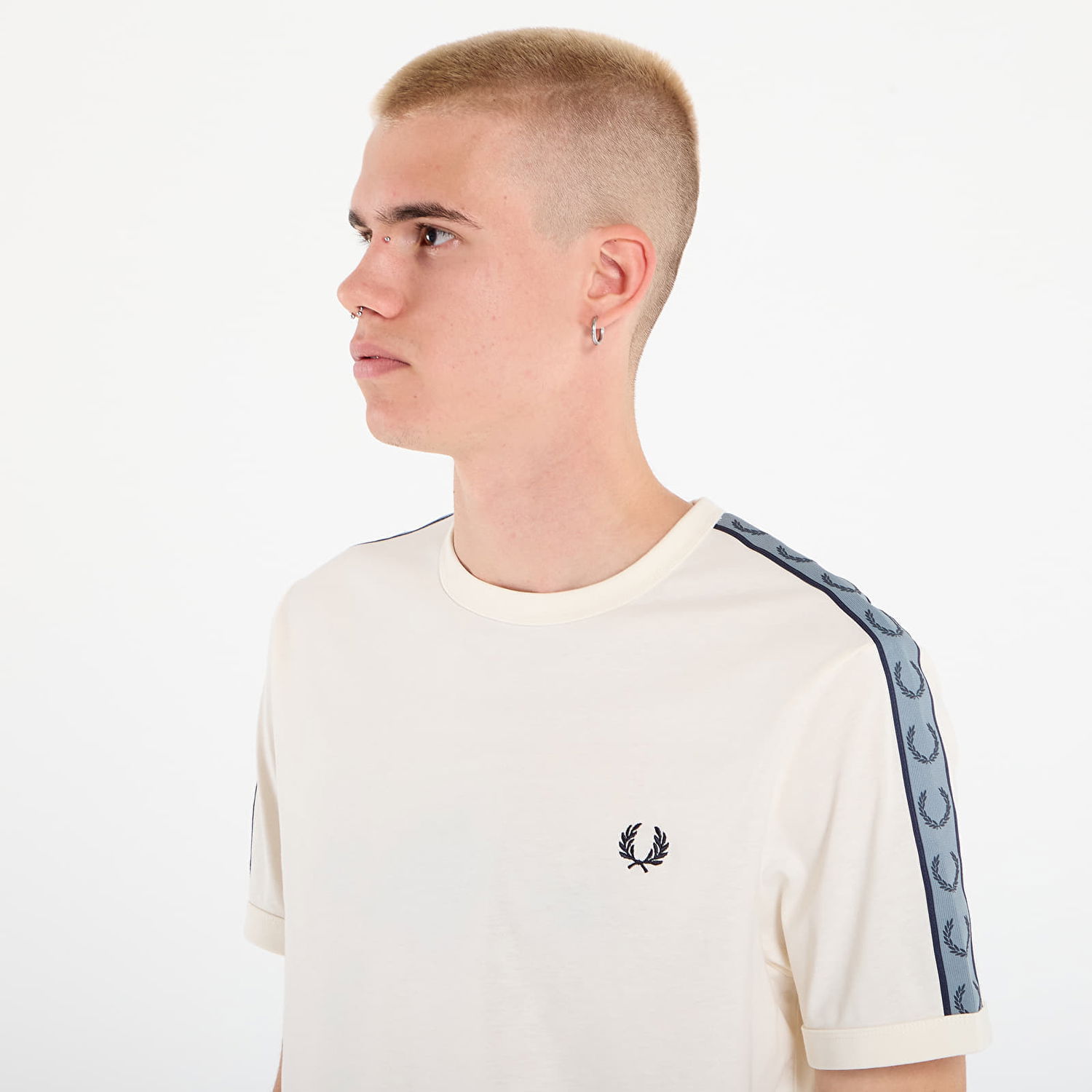 T-shirt Fred Perry Fred Perry Contrast Tape Ringer T-Shirt Hvid | M4613 729, 1
