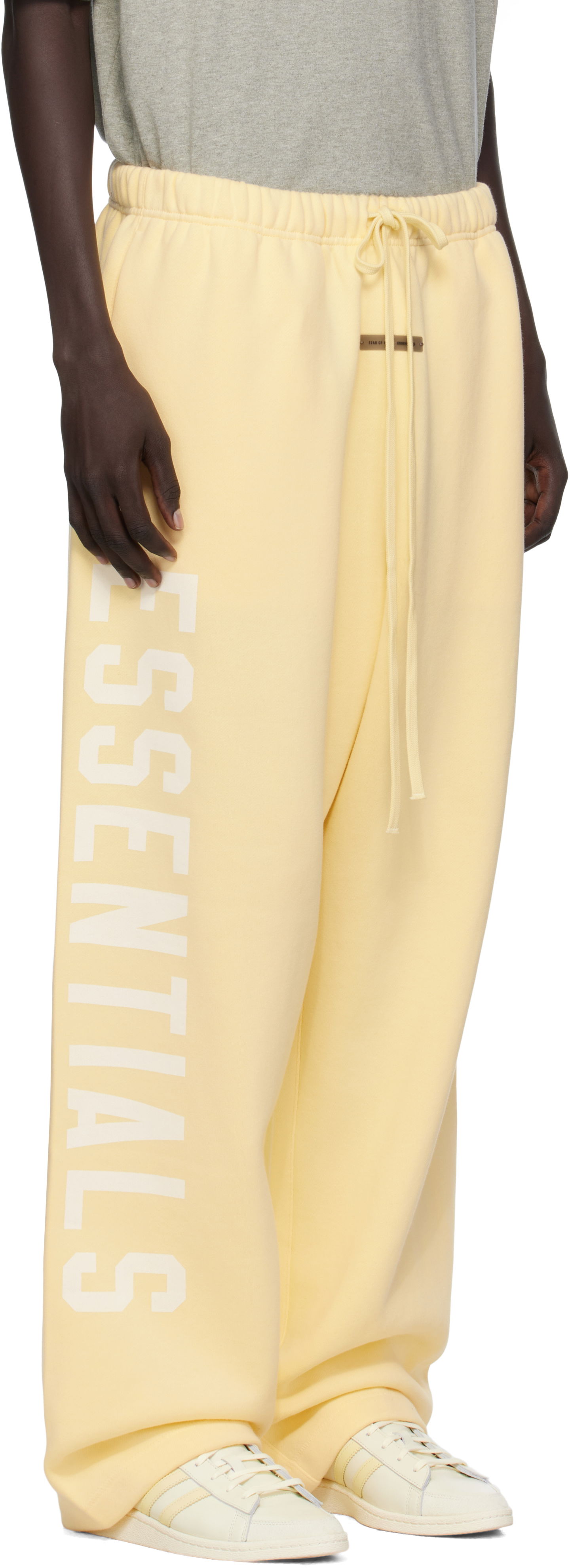 Joggingbukser Fear of God Fear of God ESSENTIALS Lounge Fleece Sweatpants Gul | 130SP254328F, 1