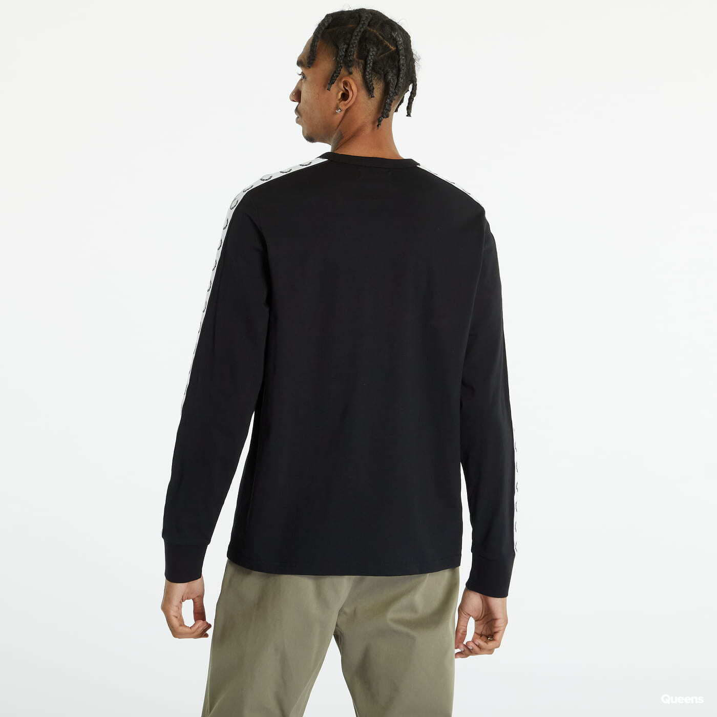 T-shirt Fred Perry Taped Logo Tee Sort | M4621-102, 1