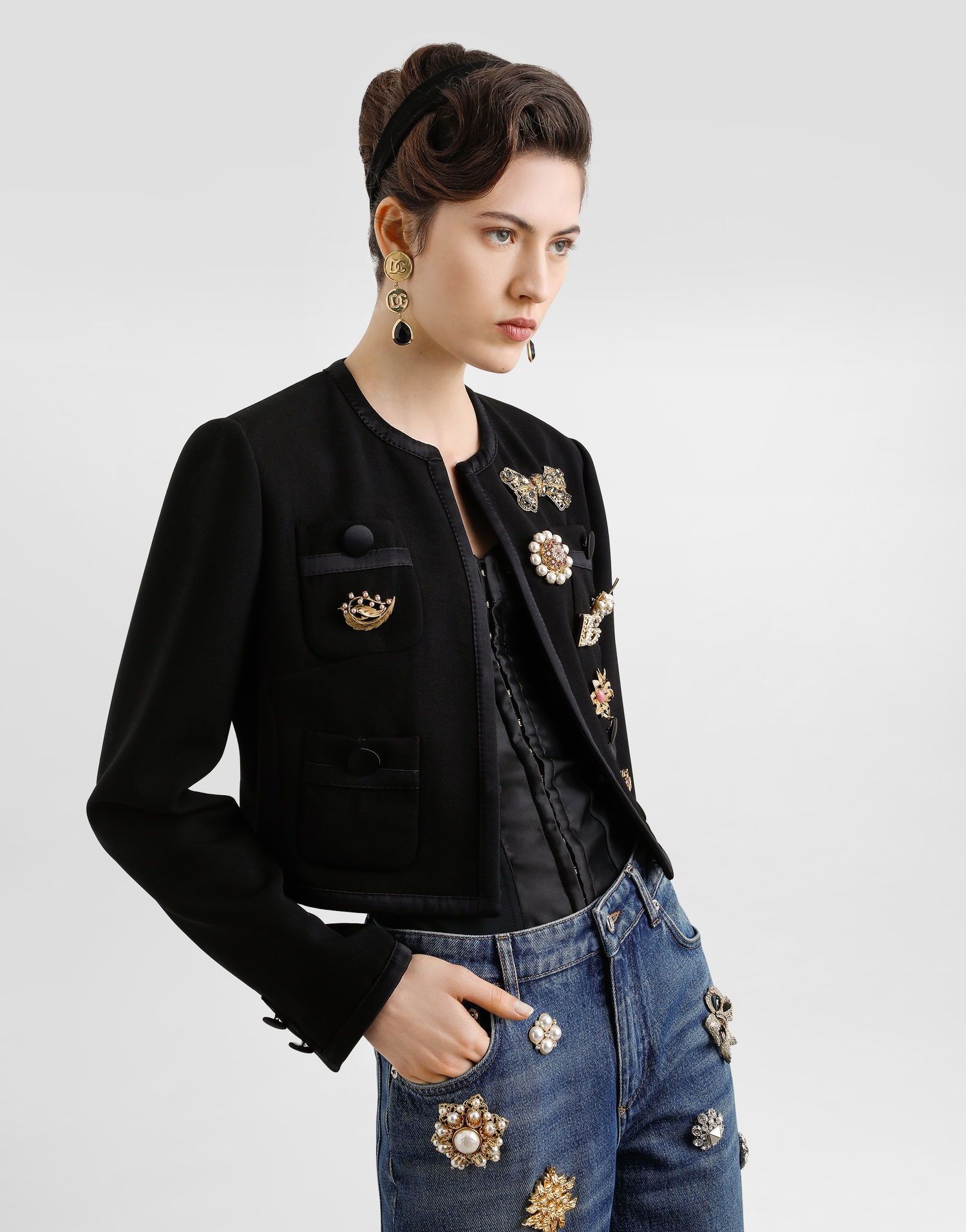 Jakke Dolce & Gabbana Dolce & Gabbana Double Crepe Wool Cropped Jacket with Embellishments Sort | F27CEZFU2L8N0000, 1