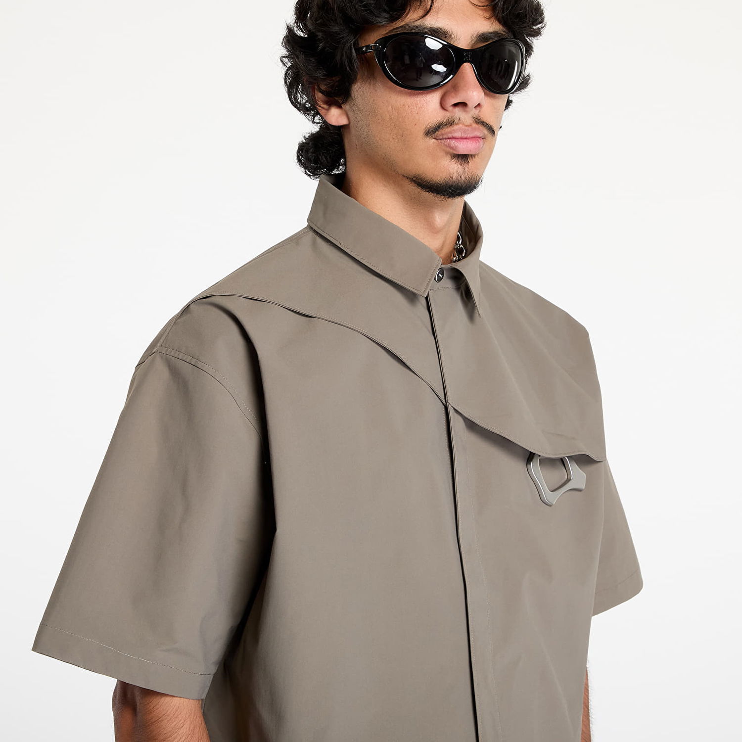 Skjorte HELIOT EMIL Nylon Shirt with Carabiner Brun | HE_M_05_018_P04_DG23, 1