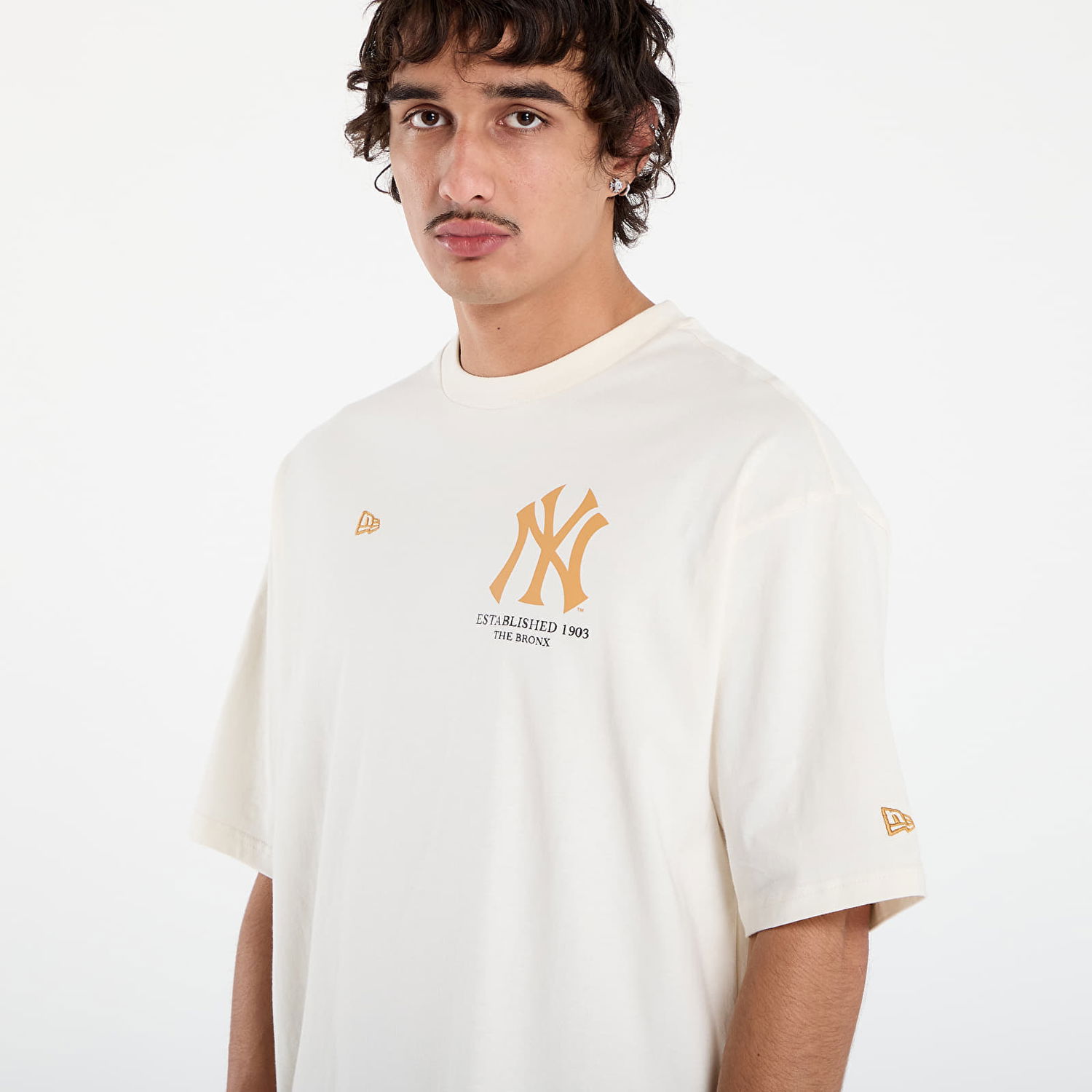 T-shirt New Era New Era MLB Graphic OS Tee New York Yankees Beige | 60667854, 1