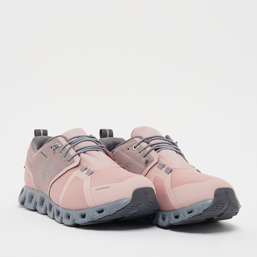 Sneakers og sko On Running Cloud 5 Waterproof Lyserød | 59.98527, 1