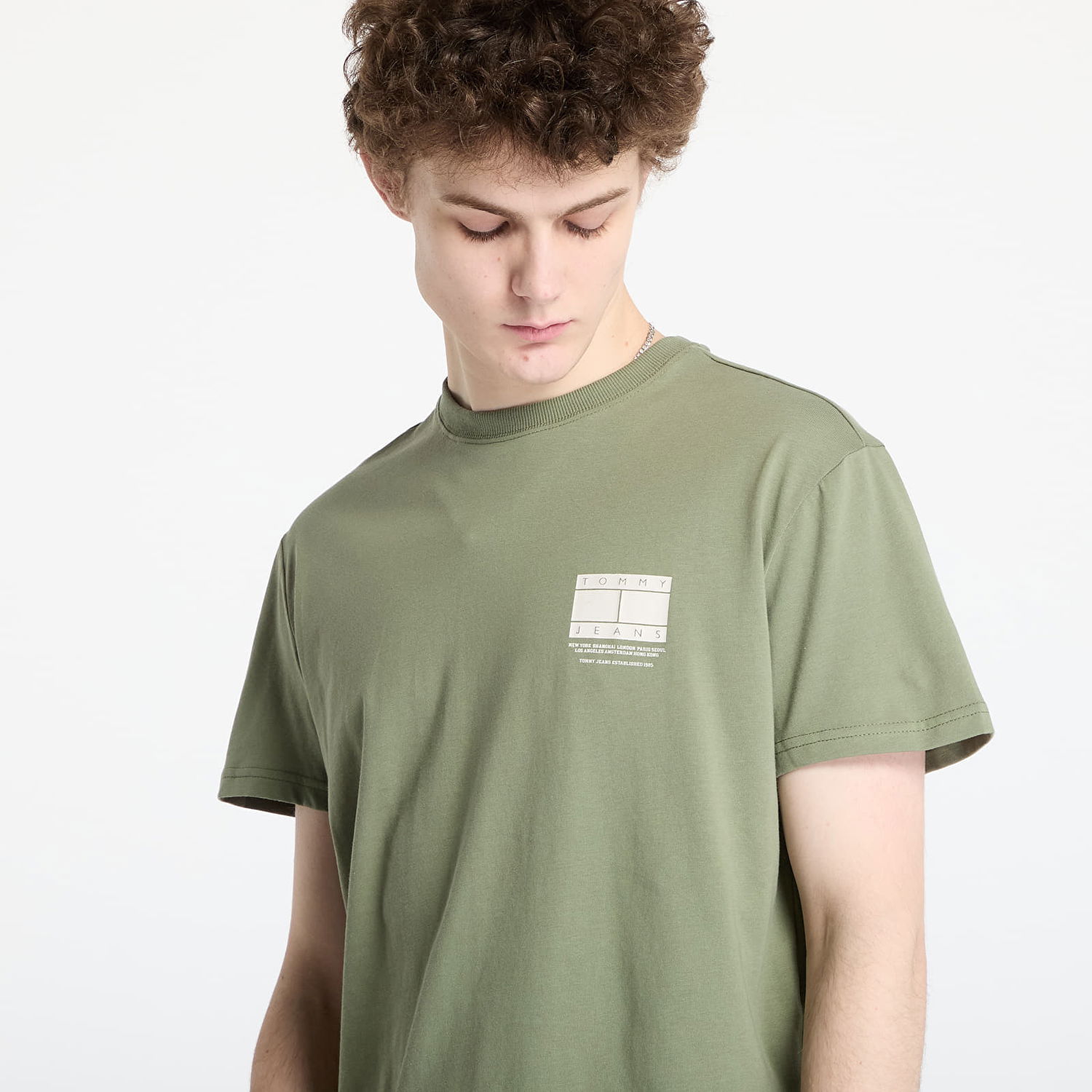 T-shirt Tommy Hilfiger Tommy Jeans Regular DNA Graphic T-Shirt Grøn | DM0DM20814 MR6, 1