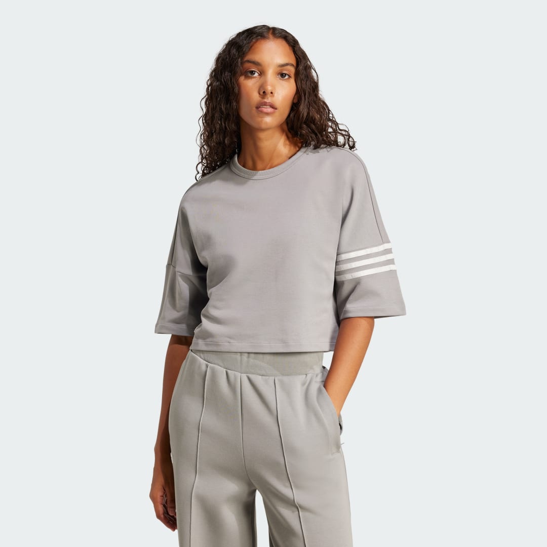 Crop top adidas Performance Neuclassics Cropped Three Stripe Sweatshirt Grå | JI8509, 0