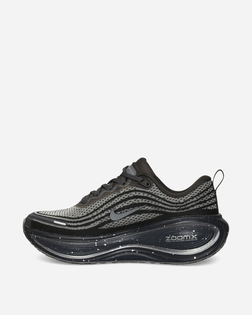 Sneakers og sko Nike Vomero Plus Speckle Sort | IO4323-002