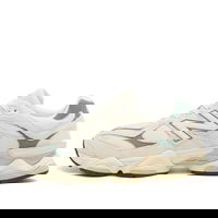 9060, Size UK 10