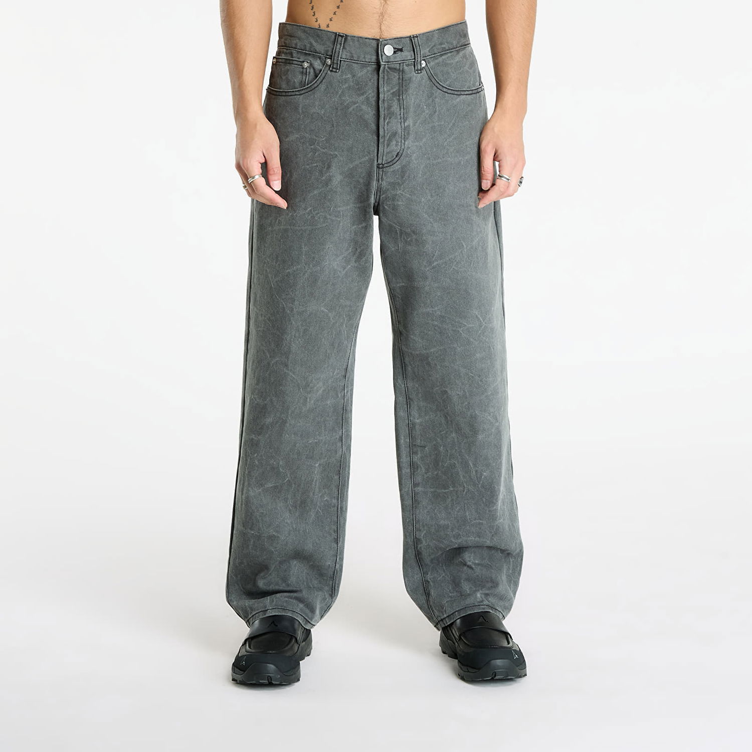 Bukser OBEY Classic Wrinkle Baggy Denim Black Wrinkle Wash Grå | 142010111-BWA, 0