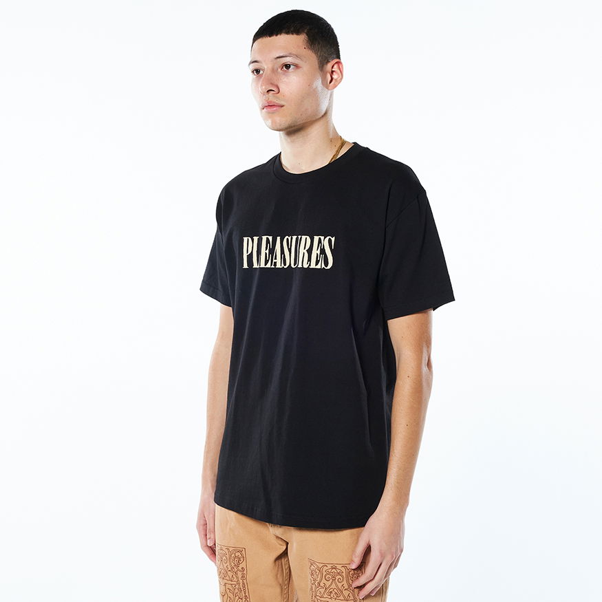 T-shirt Pleasures Tickle Logo Tee Sort | P22SP054-BLACK, 1