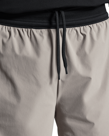Shorts On Running On Running 5" Performance 2-in-1 Shorts Beige | 1mf10092986, 2