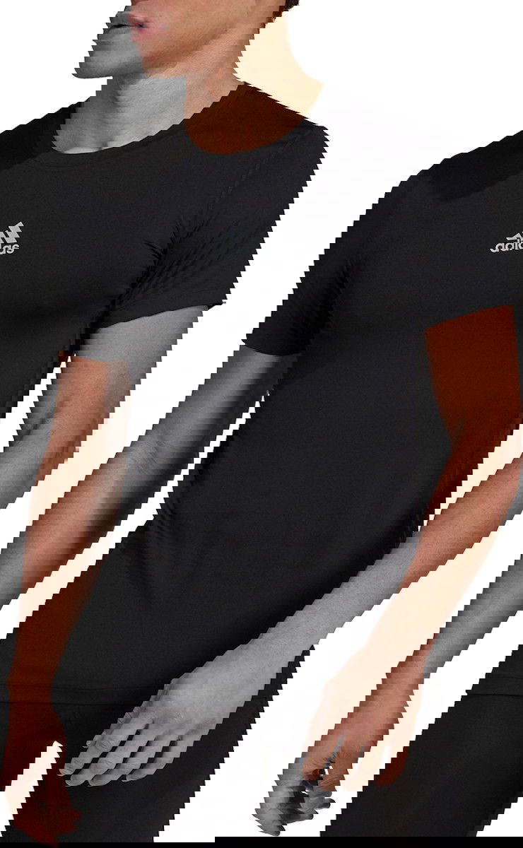 T-shirt adidas Originals Techfit Training T-Shirt Sort | gu4906