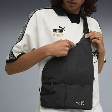 Skuldertaske Puma PUMA x REPRESENT Sling Bag OSFA Sort | 091822_01, 2