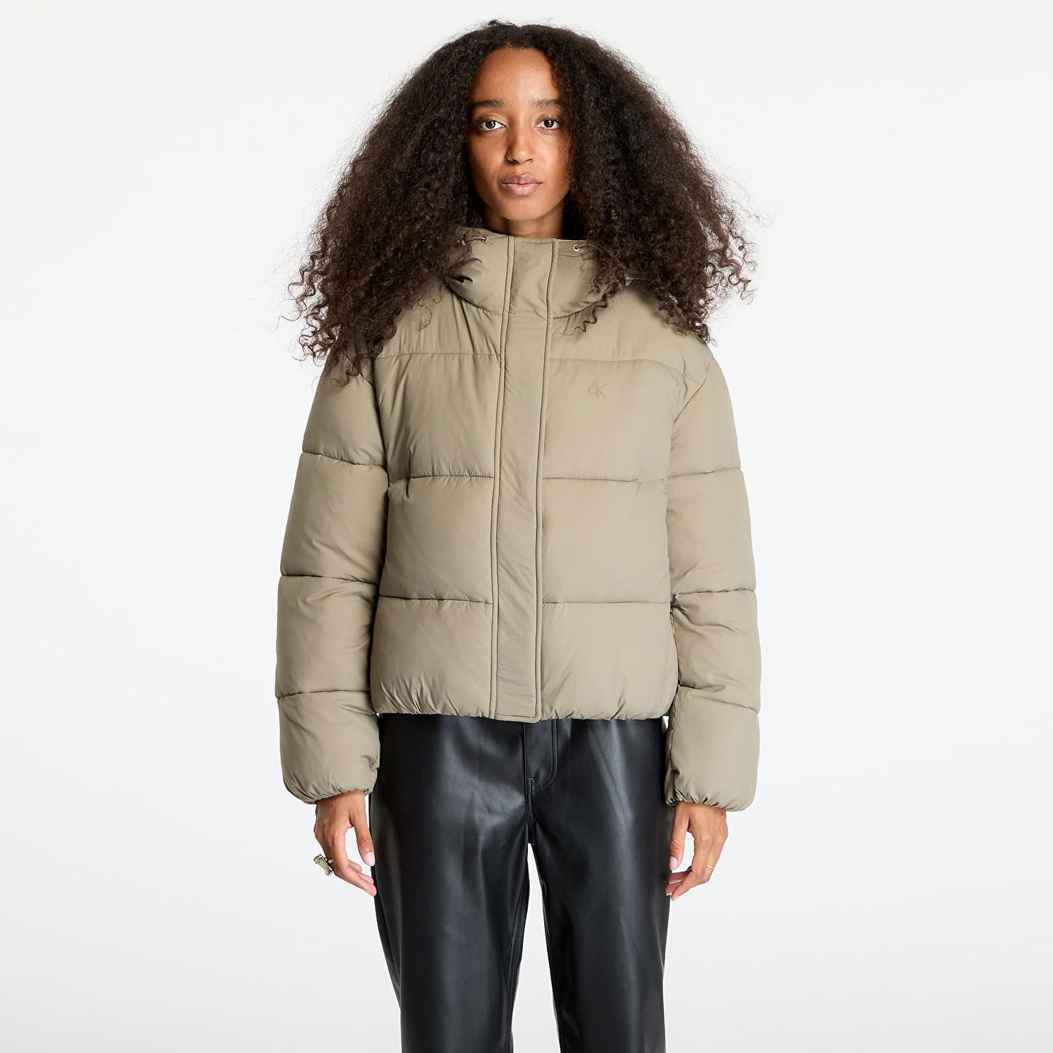 Puffer jakke CALVIN KLEIN Jeans Logo Short Hooded Puffer Jacket Gray Beige | J20J224112 PAV, 0