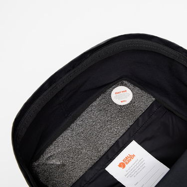 Rygsæk FJÄLLRÄVEN Kånken Laptop 15" Sort | F23524-550, 2