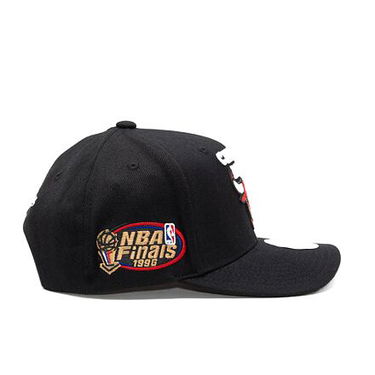 Kasket Mitchell & Ness NBA Top Spot Classic Red Chicago Bulls Black Sort | HHSSINTL1265-CBUBLCK, 1