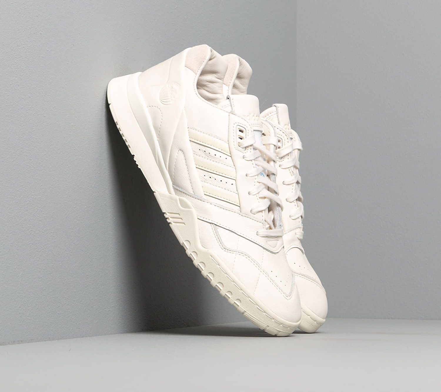 Sneakers og sko adidas Originals A.R. Trainer Hvid | EG2646, 0