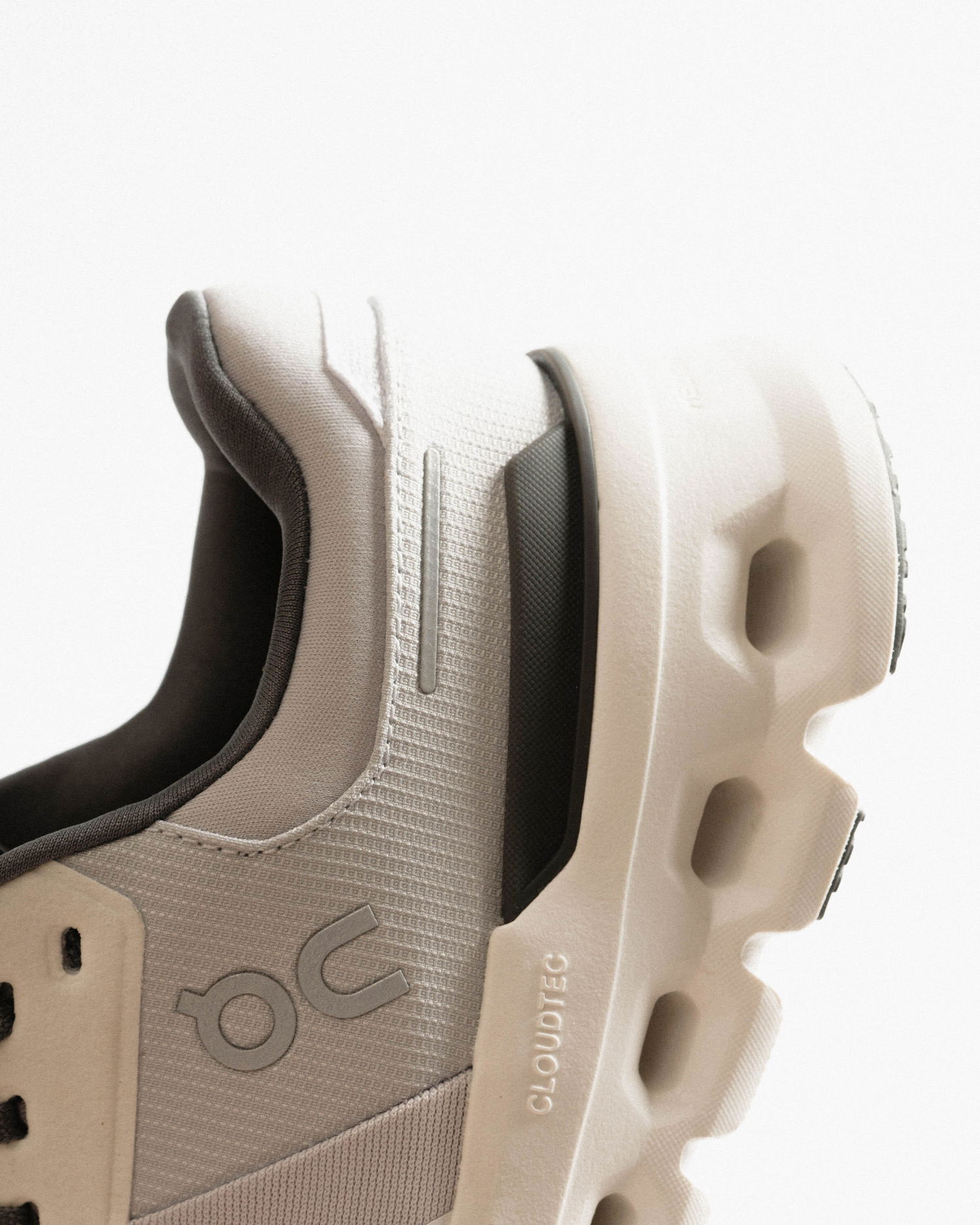 Sneakers og sko On Running Cloudrunner 2 Grå | 3ME10140622, 1
