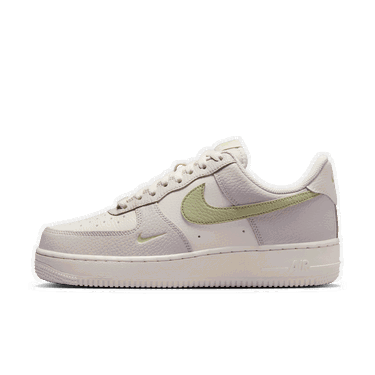 Sneakers og sko Nike Air Force 1 '07 Beige | IB3881-001, 1