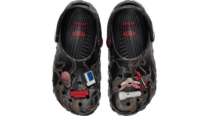 Sneakers og sko Crocs Stranger Things Classic Clogs Sort | 212074-90H, 0