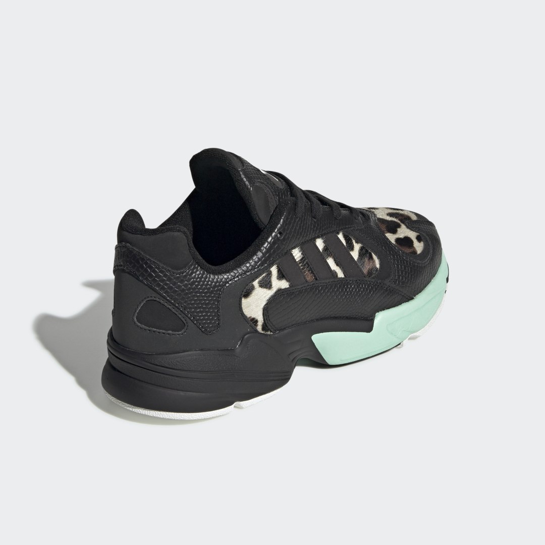Sneakers og sko adidas Originals Yung-1 Sort | FV6448, 1