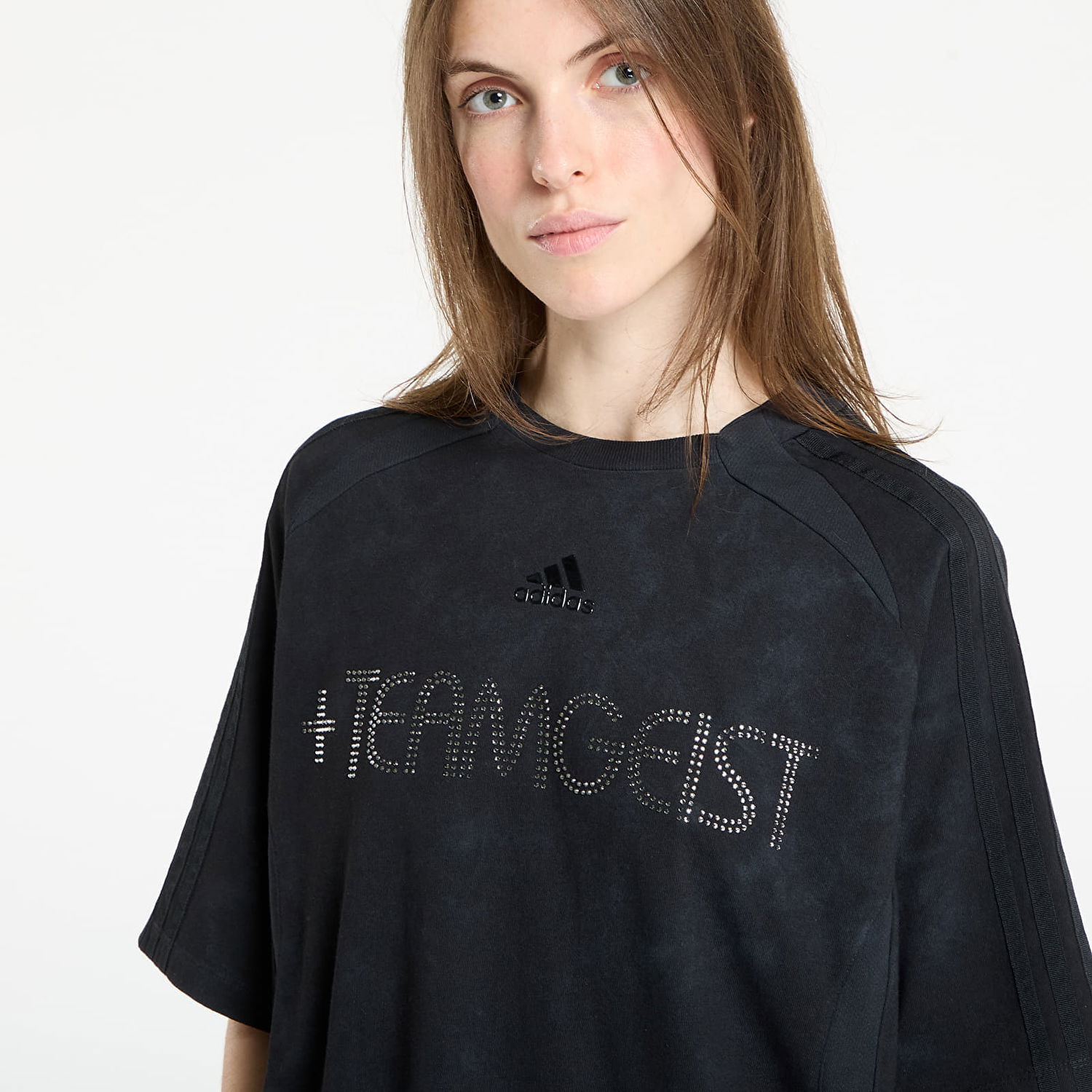 T-shirt adidas Originals Adilenium Season 4 Teamgeist Washed Rhinestone T-Shirt Sort | KF3113, 1