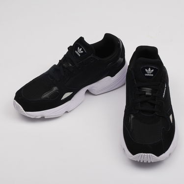 Sneakers og sko adidas Originals Falcon W Sort | B28129, 2