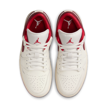 Sneakers og sko Jordan Air Jordan 1 Low SE Hvid | HJ9338-106, 3