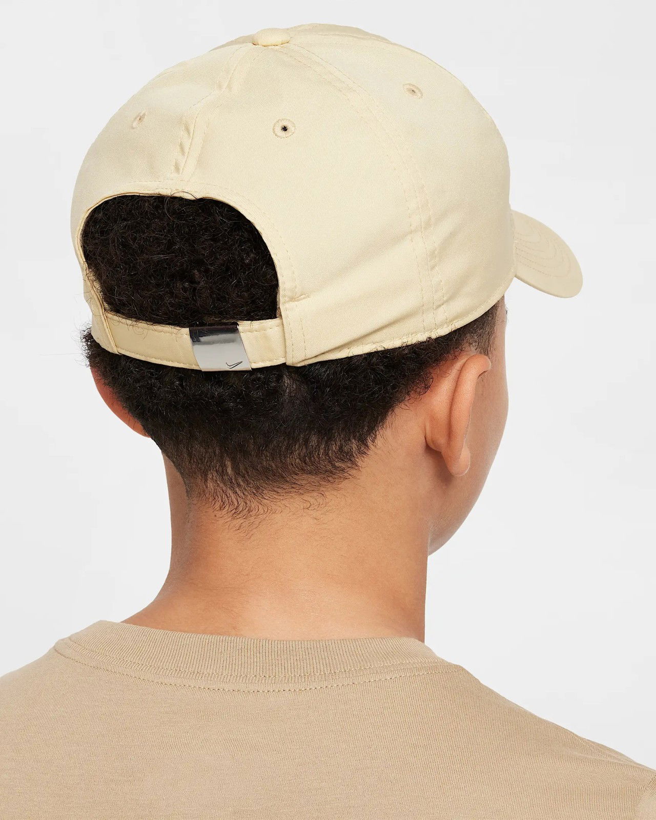 Kasket Nike Dri-FIT Club Adjustable Cap Beige | FB5064-783, 1