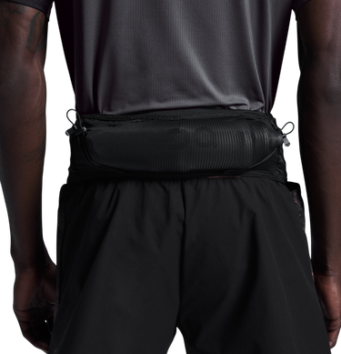 Taljetaske On Running Ultra Belt 2L Running Waist Pack with 500ml Flask Sort | 2ue10380553, 2