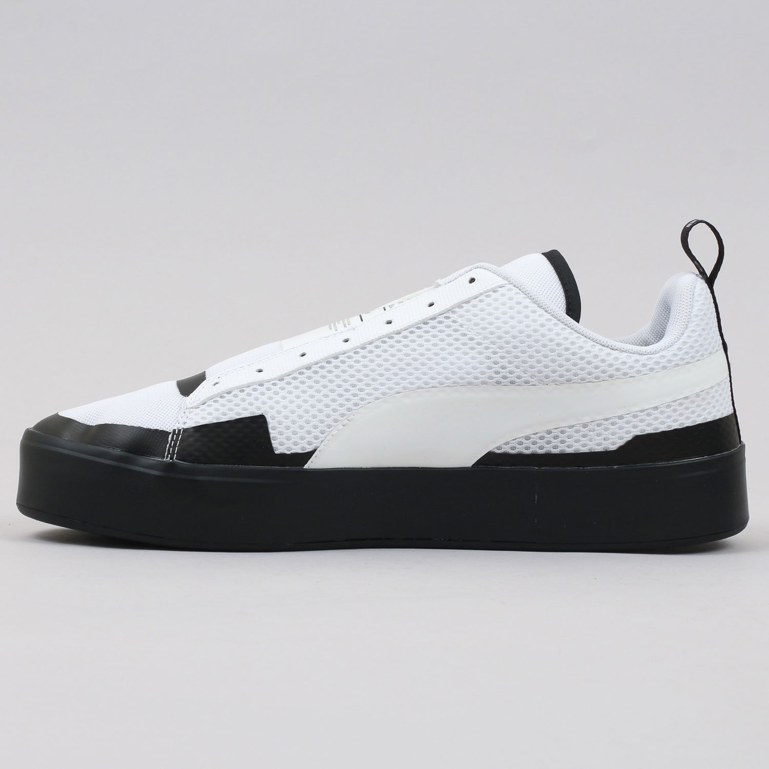 Sneakers og sko Puma Court Play SlipOn x UEG white - black Hvid | 361637 02, 1