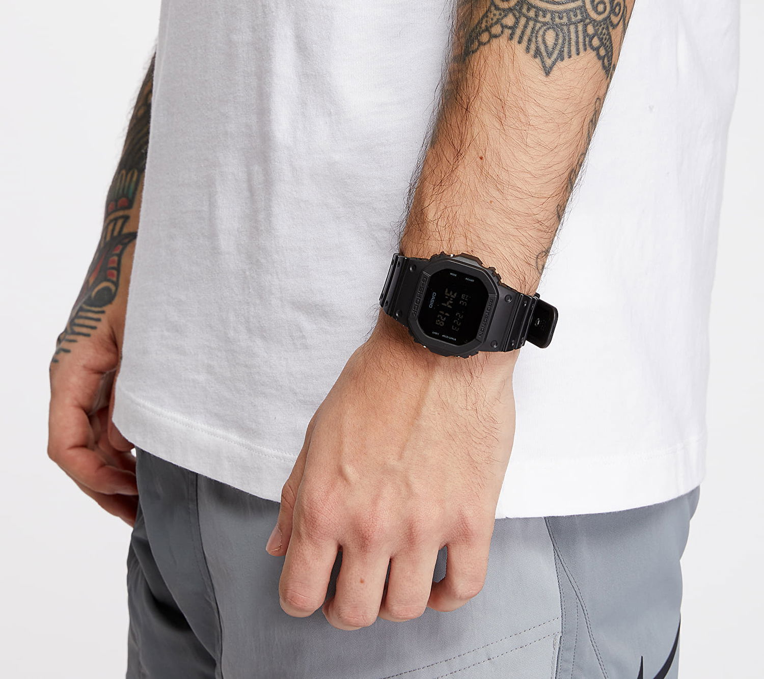 Ur CASIO G-Shock Sort | DW-5600BB-1ER, 1